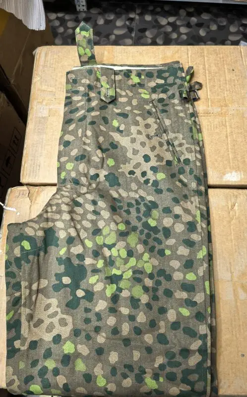 Trasera del pantalón con refuerzo en rodillas