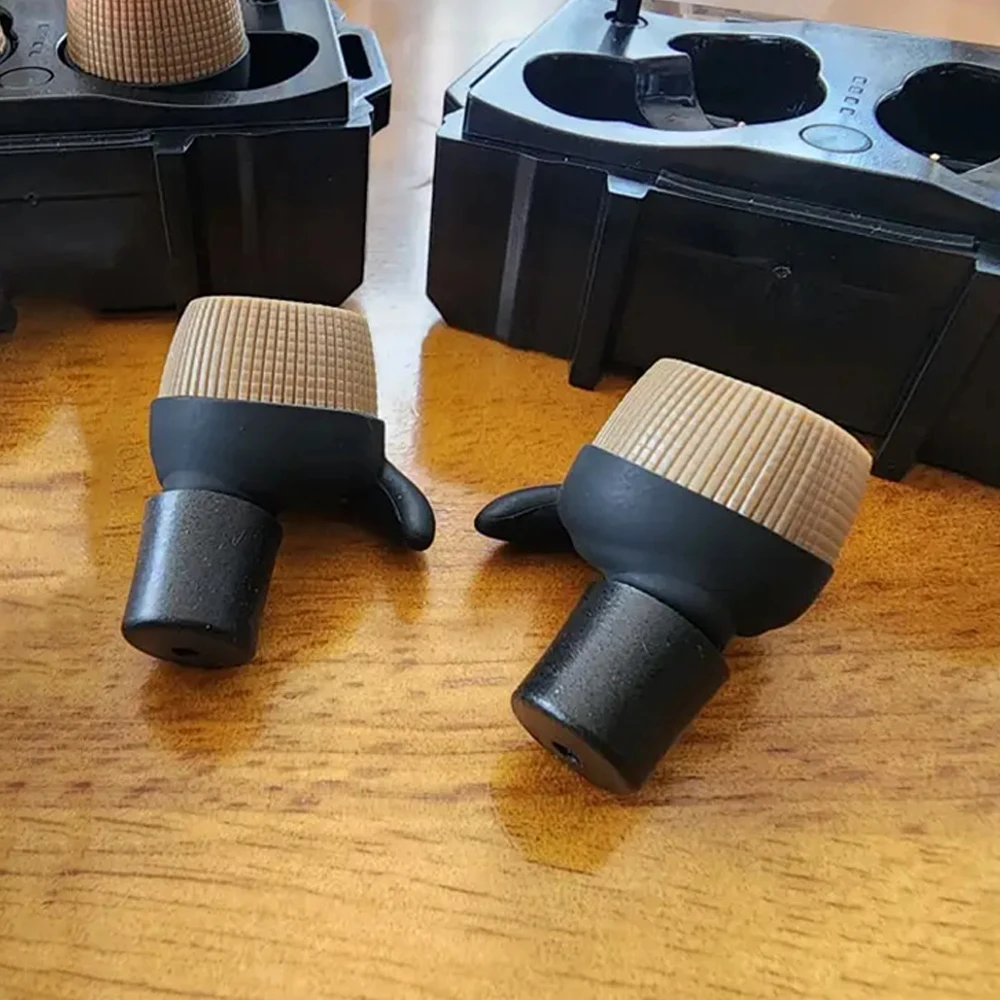 Auriculares electrónicos M20 en uso