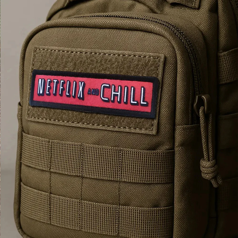 Parches de Netflix y Chill Meme, parche de gancho y bucle, brazalete moral, insignia de moral del ejército militar, pegatinas tácticas para mochila - imagen 4