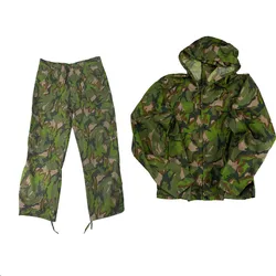 Uniforme táctico camuflaje militar con chaqueta y pantalones