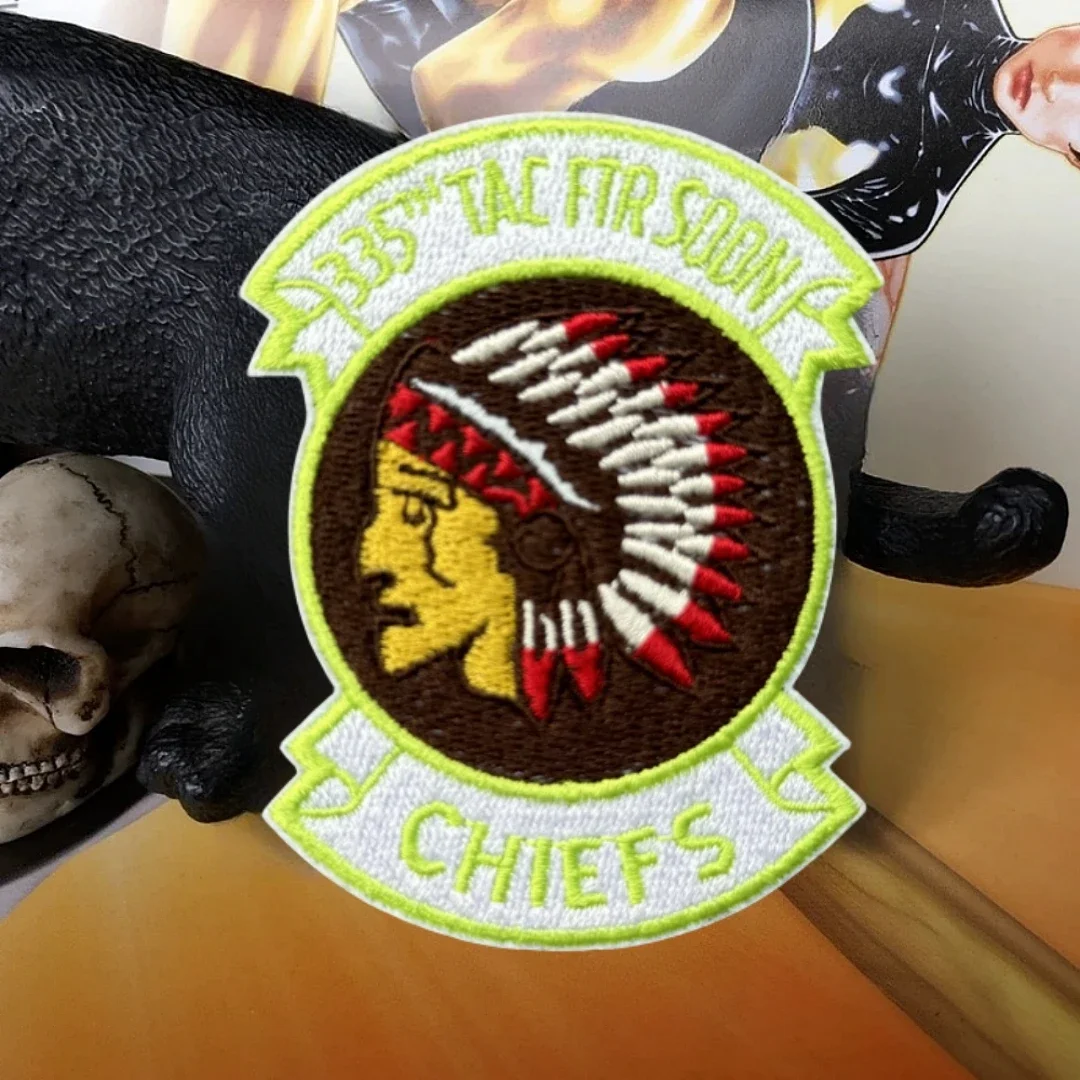 Insignia de moral táctica con retrato nativo americano, parches bordados con gancho y bucle, apliques personalizados, pegatinas para mochila militar - imagen 2
