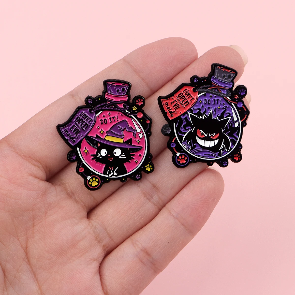 Alfileres esmaltados de gato negro, broches de bruja de dibujos animados, insignias de solapa, ropa, regalo de joyería para niños, bolsa de amigos, decoración de camisa, 2 uds. - imagen 4