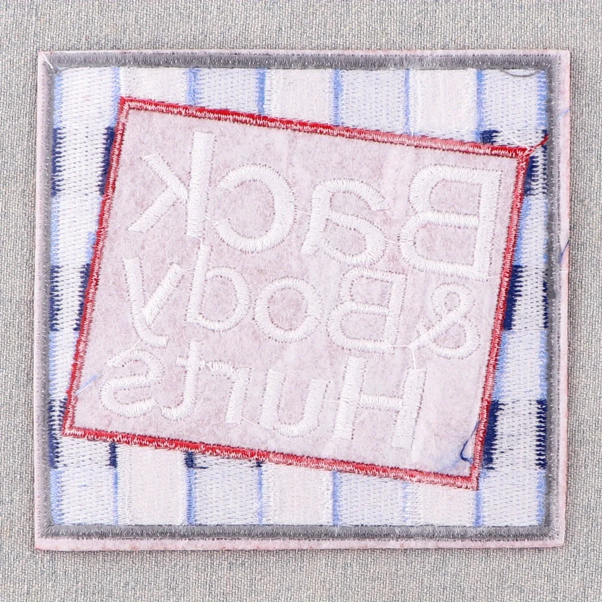 Parche bordado para planchar con meme divertido, insignia adhesiva rota para costura de pantalones vaqueros, mochila, bolso y ropa DIY - imagen 4