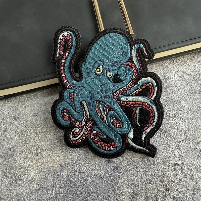 Parche bordado de pulpo, insignia de moral táctica, gancho y bucle, mochila fresca, accesorios para sombrero, pegatinas - imagen 2
