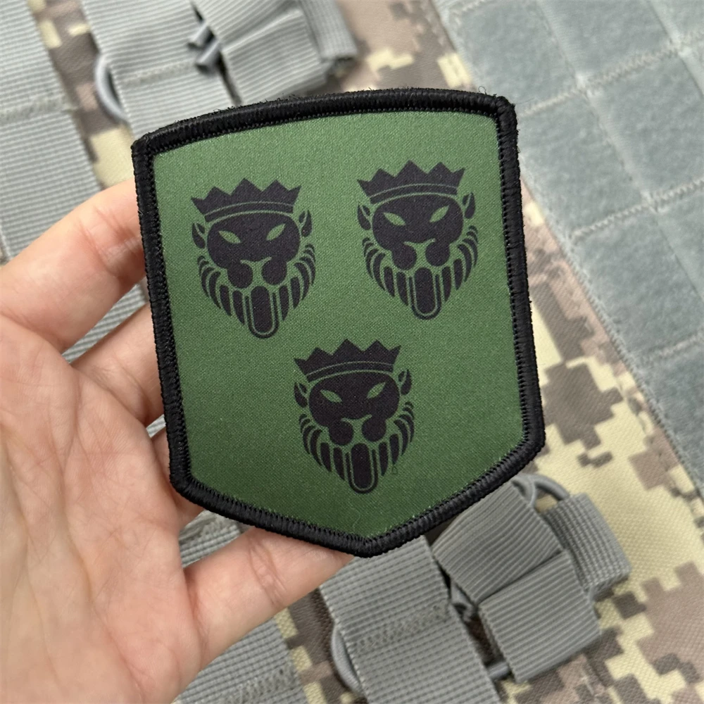 Parche de bandera de corona, insignia de moral táctica, emblema del ejército militar, pegatina para mochila, parches de gancho y bucle impresos para ropa - imagen 5