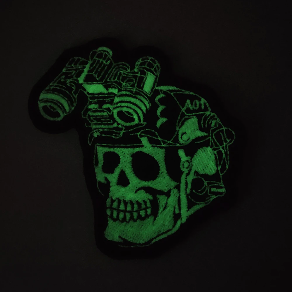 Parche de calavera luminosa bordado serie Tactical Fear, dispositivo de visión nocturna, brazalete de esqueleto para decoración de ropa y mochila - imagen 2