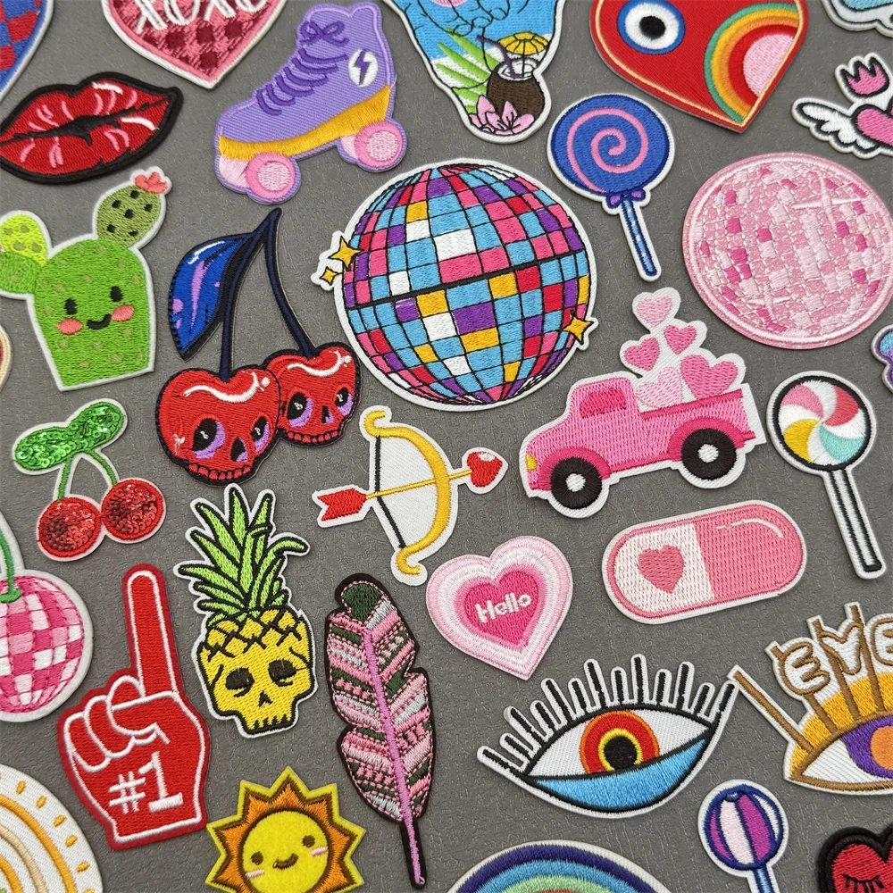 Parches bordados de corazón de coche de dibujos animados para ropa, parches para planchar en ropa, parche de cereza de caramelo DIY para pegatina de ropa