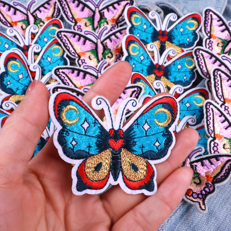 10 Uds. Parches bordados de mariposas coloridas DIY sombreros bolsos falda decoración de ropa parches para planchar DIY parche de dibujos animados insignia para coser - imagen 3