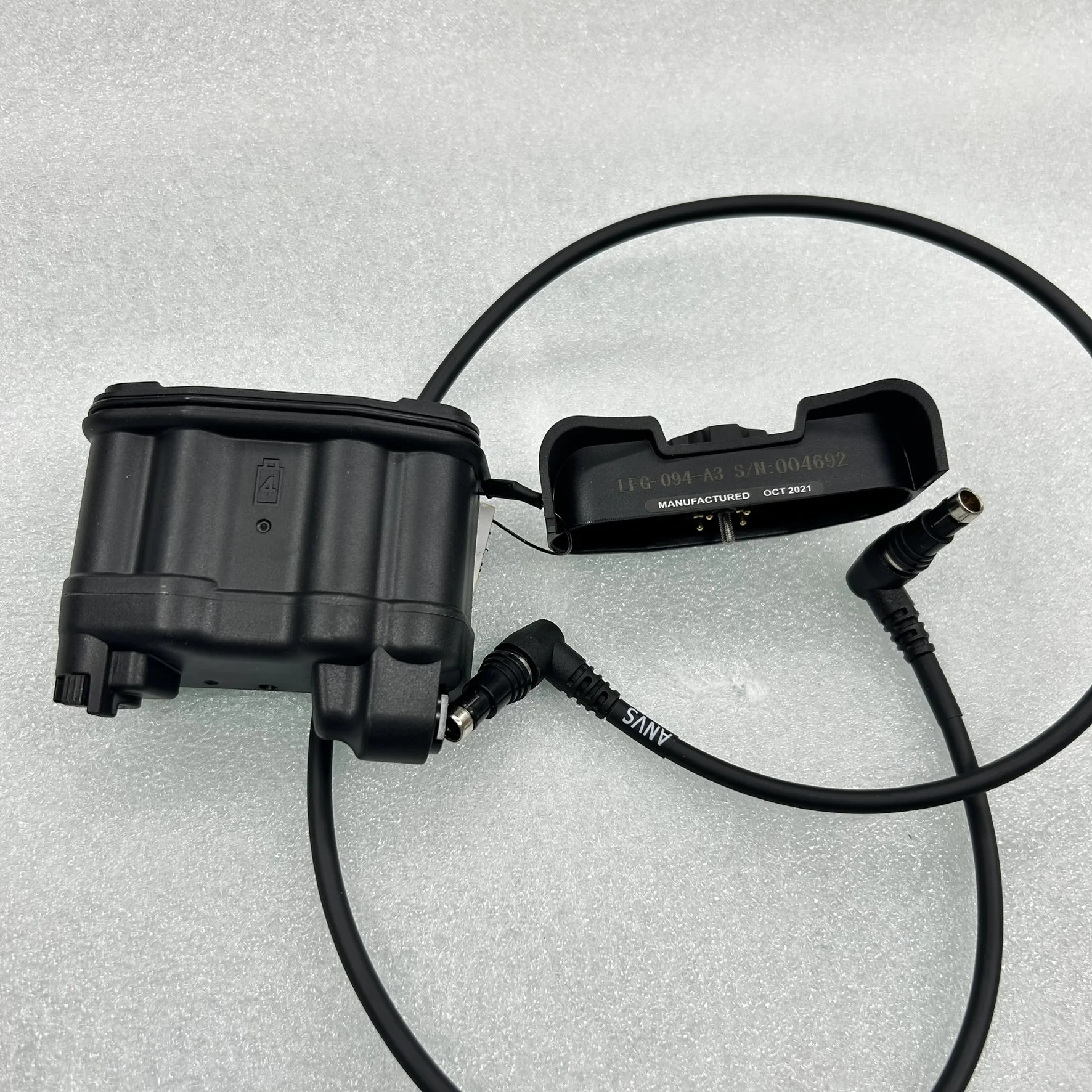 Caja de alimentación de batería NVG con soporte para casco táctico FMA para PVS-31 IR estroboscópico equipo de aventura al aire libre