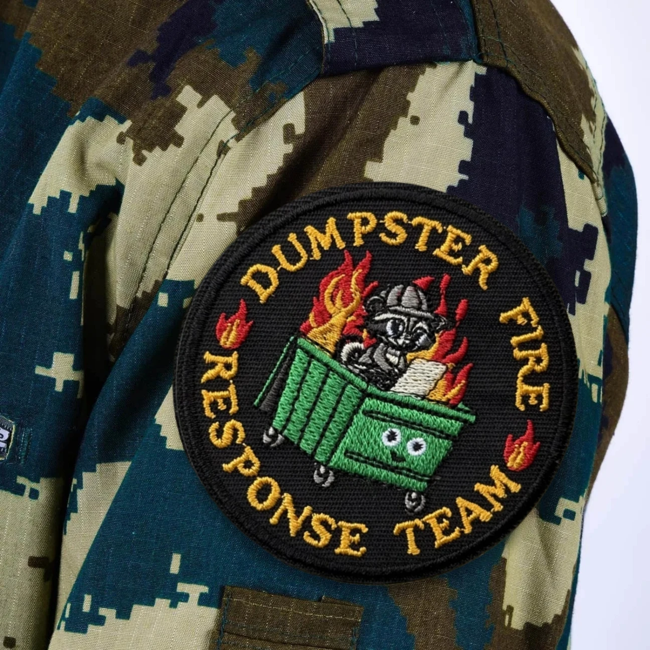 Parche táctico de moral divertida "Dumpster Fire Response", emblema militar, parches de gancho y bucle bordados para pegatinas de mochila