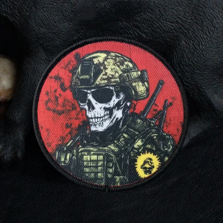 Parche de insignia de moral de soldado táctico, brazalete de calavera roja, parches militares con gancho y bucle, pegatinas de accesorios para sombrero y mochila al aire libre - imagen 3