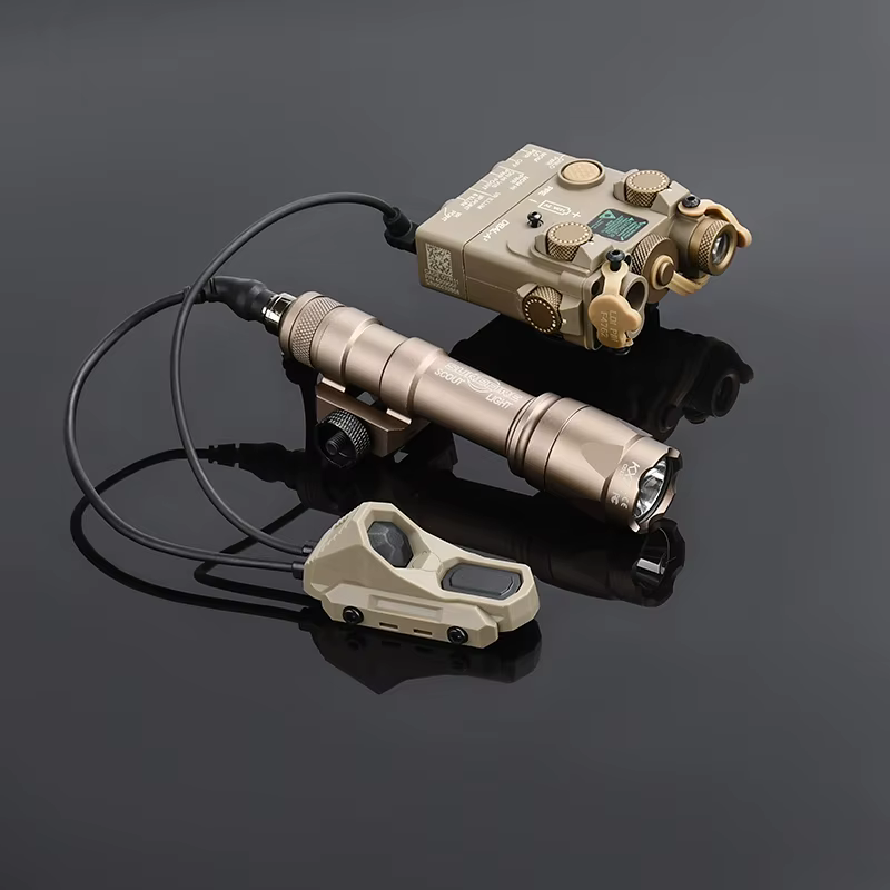WADSN DBAL A2 linterna táctica con interruptor de presión Airsoft - imagen 4