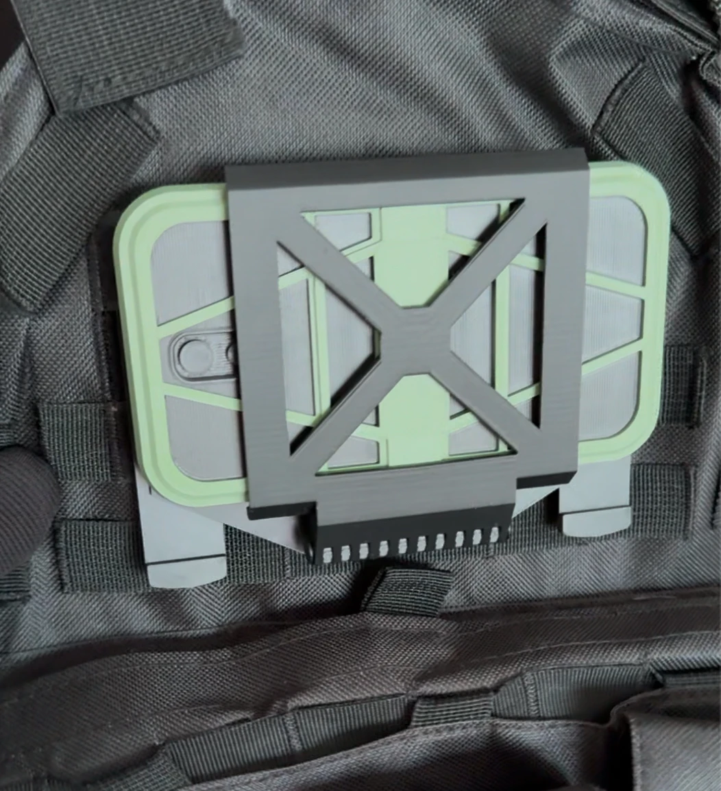 Modelo de soporte para teléfono impreso en 3D, modelo de grabadora táctica en el pecho, modelo de cosplay, sin funcionalidad - imagen 2