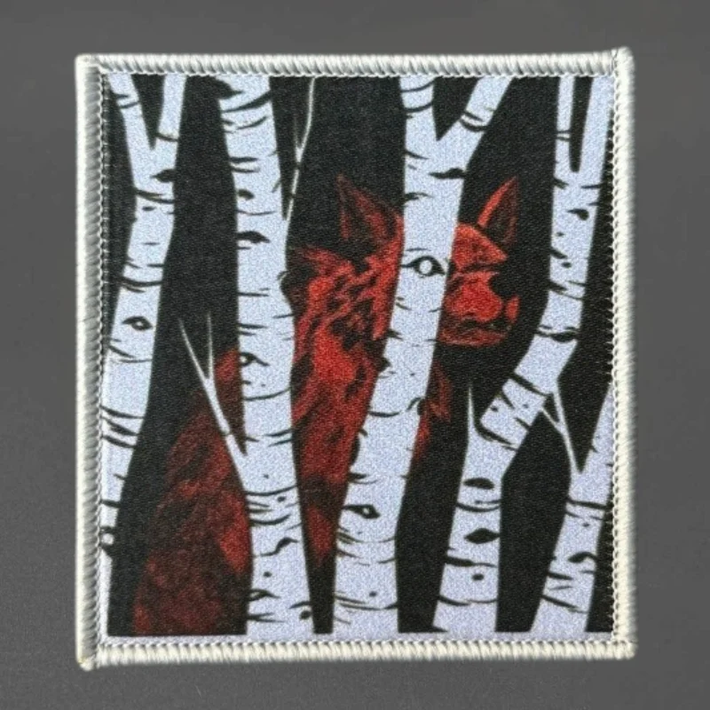 Parche táctico lobo abedul con velcro – Insignia moral para mochila