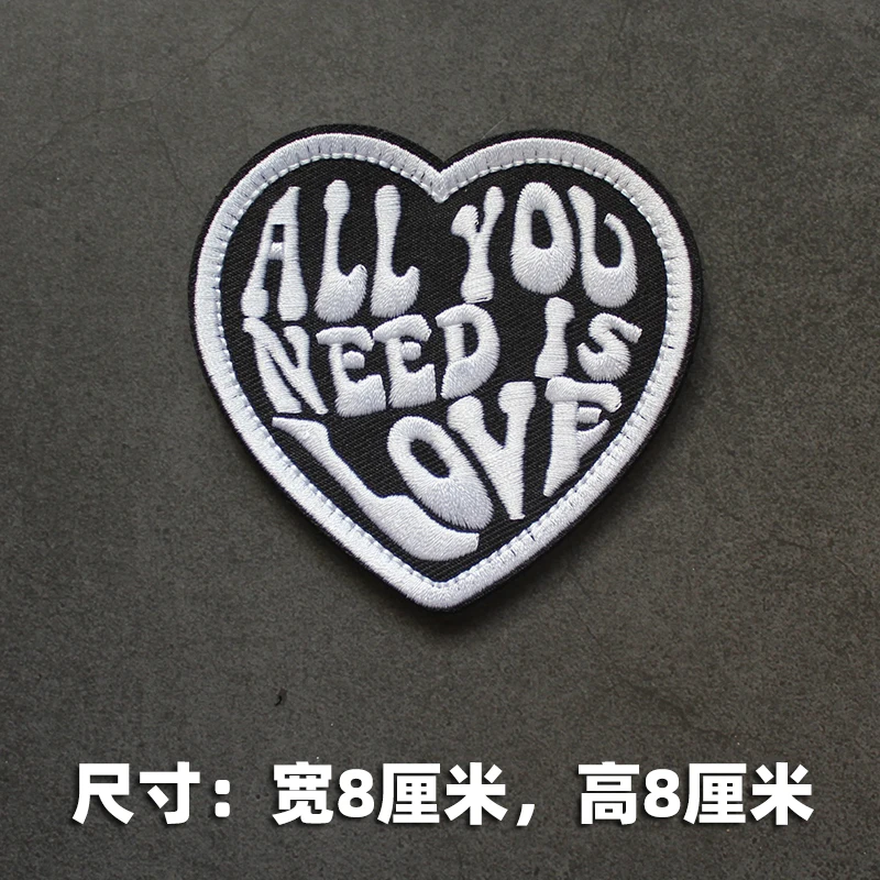 Todo lo que necesitas es amor parches bordados con respaldo de gancho para ropa, insignias de moral para chaquetas, Jeans, bolsos y más - imagen 4