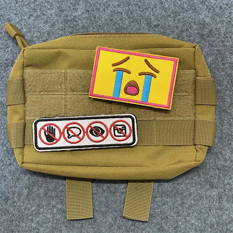 Parches bordados de cara triste y llorona, insignia de moral táctica, brazalete, mochila, accesorios de decoración, apliques de ropa - imagen 2