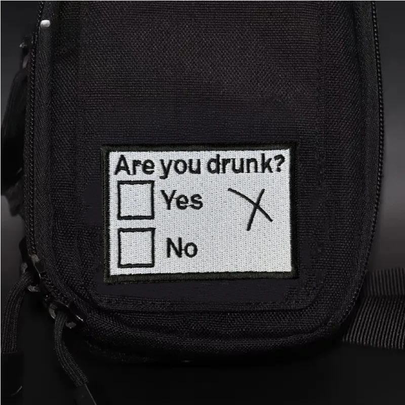 “Eres borracho?" parche insignia de moral militar bordado gancho y bucle mochila ropa decoración accesorios pegatina brazalete