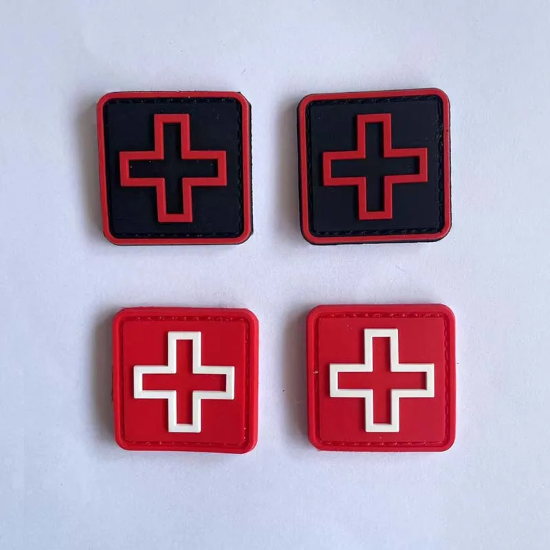 Insignias de apliques de Cruz roja, blanca y negra de emergencia médica, parches de PVC, brazalete de médico, emblema táctico militar de rescate al aire libre - imagen 5
