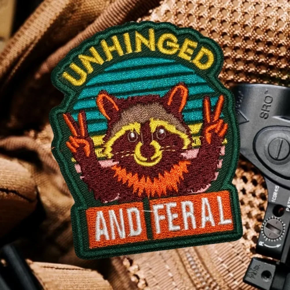 Parches de gancho y bucle bordados de mapache desenganchado y Feral para ropa insignia de moral táctica mochila sombrero pegatinas