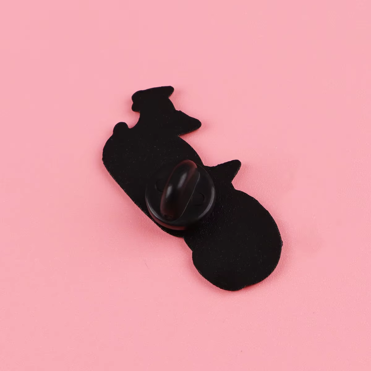 Pin esmaltado de gato divertido para solapa y mochila - imagen 4