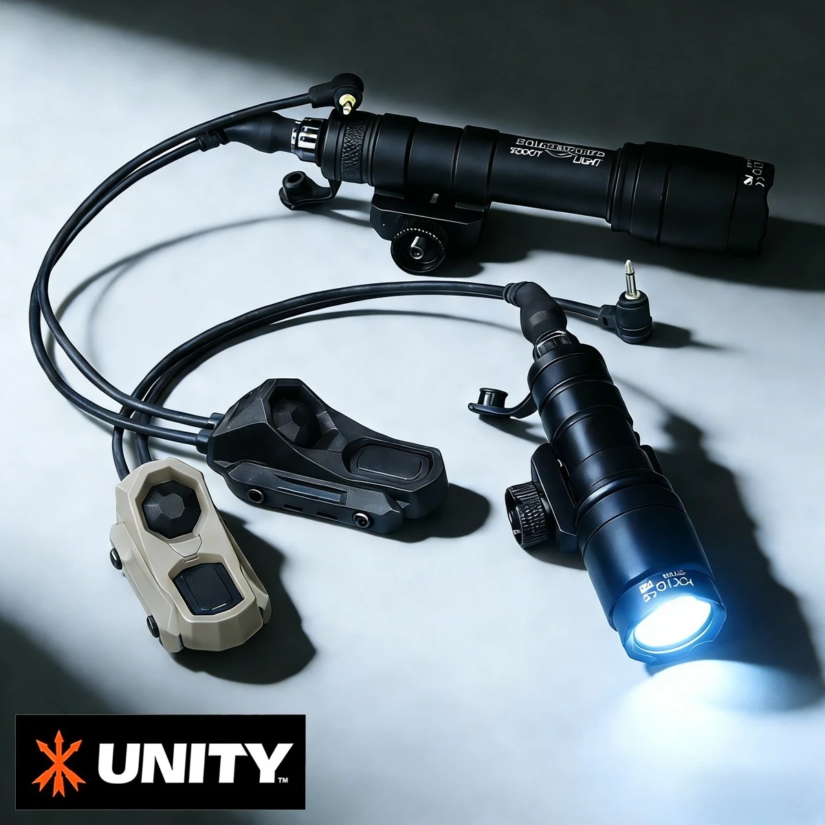 Linterna táctica Surefir M600 con interruptor AXON para airsoft