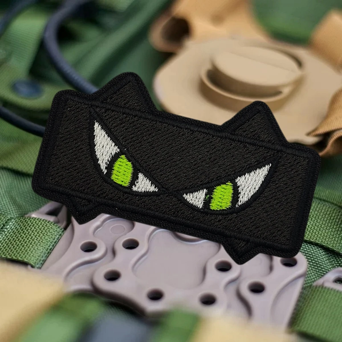 Parches bordados con insignia de moral divertida de fantasma táctico de ojo de gato para ropa, brazalete personalizado militar, pegatina para mochila con gancho y bucle - imagen 5