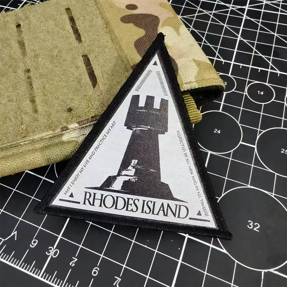 Arknights Parche táctico triangular Rhode Island Babel para ropa - imagen 3