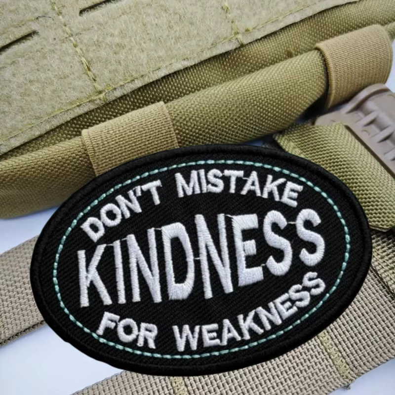 Parche bordado táctico con velcro para chaleco – insignia moral - imagen 5
