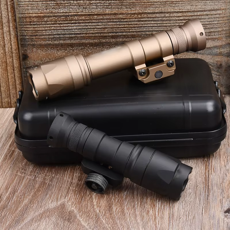Linterna táctica WADSN M300A – Riel Picatinny para fusil AR15 - imagen 4
