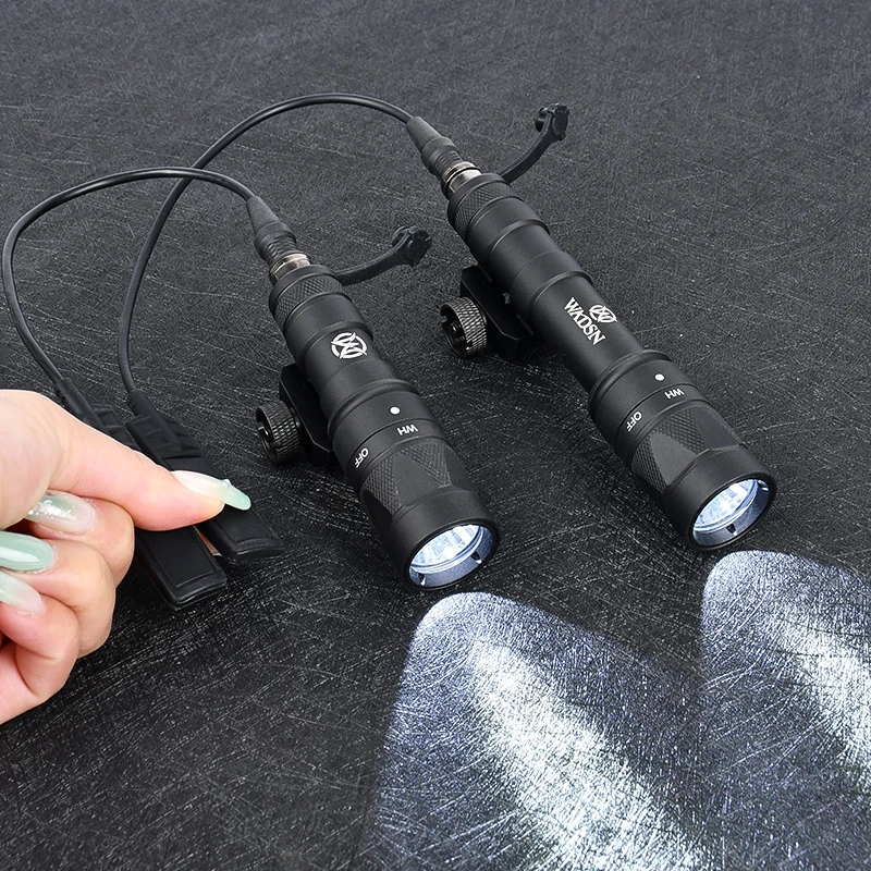 WADSN linterna de Metal estroboscópica M300W, luz de explorador táctica M600W, foco de caza al aire libre, interruptor de presión momentáneo, ajuste de riel de 20mm - imagen 4
