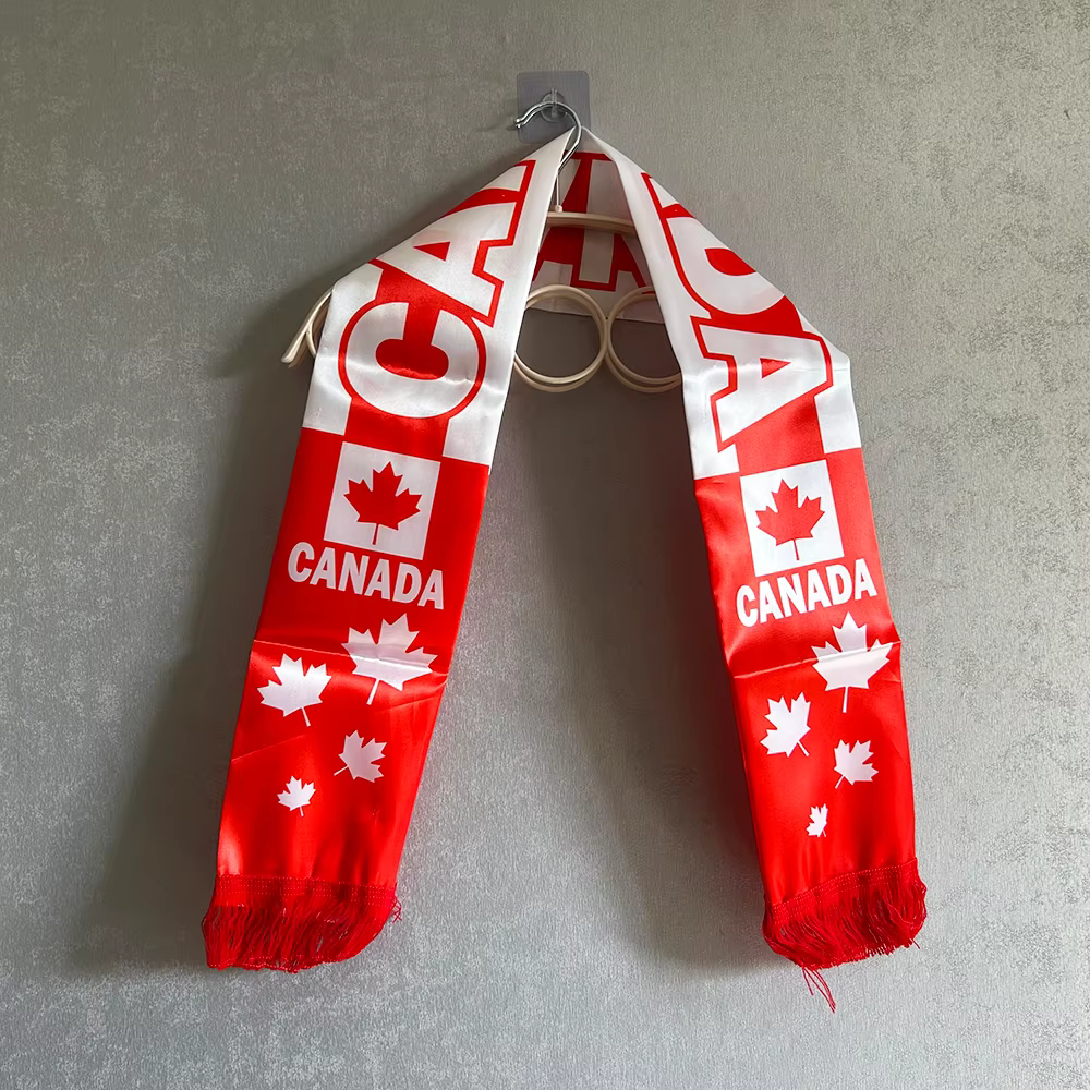 Bufanda satén bandera Canadá doble cara – Borlas para aficionados