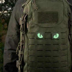 Parches de ojos de gato con sujetadores con efecto de brillo nocturno, creativo, personalizado, ojo de gato, luminoso, ventilador militar, mochila, colgante MOLLE