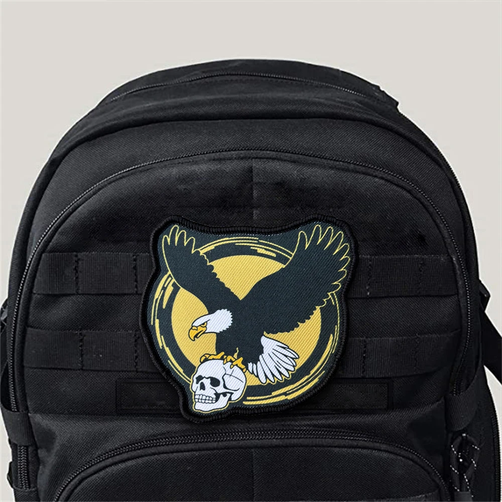 Parche táctico calavera águila estilo meme para airsoft con velcro - imagen 5