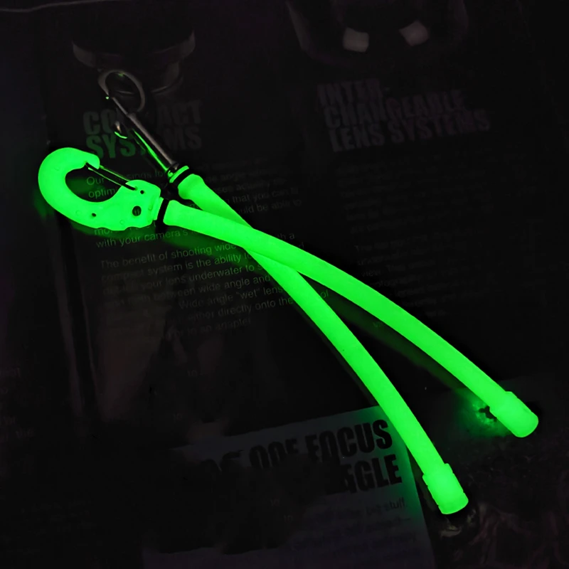 Hebilla de almacenamiento de señal luminosa que brilla en la oscuridad, hebilla colgante ajustable, decoración de equipo táctico para exteriores - imagen 2