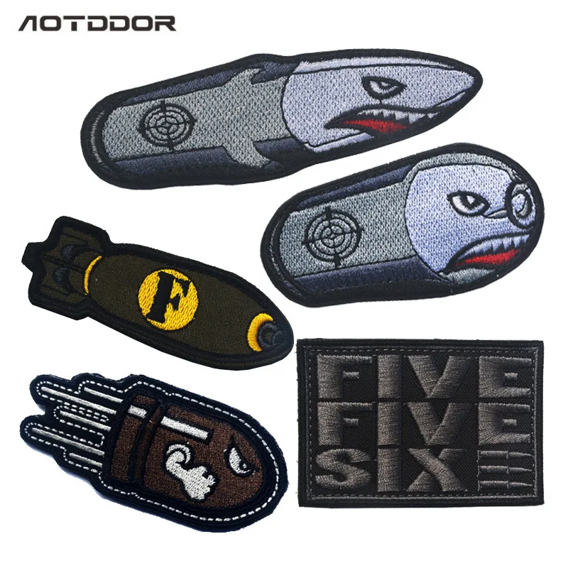 Parches de francotirador Hunter Airsoft, insignias militares de calavera de la muerte DEVGRU, pegatinas de gorra cruzada con forma de pistola táctica del ejército, 1 ud. - imagen 4