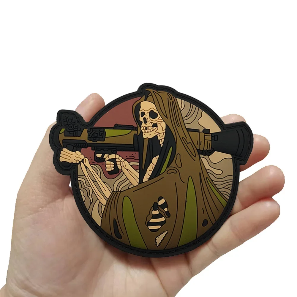 Bolsa de goma de PVC 3D de nuevo diseño, accesorio, insignia de agarre de Reaper, parche de mochila de moral militar con calavera de lanza de hueso para ropa - imagen 3