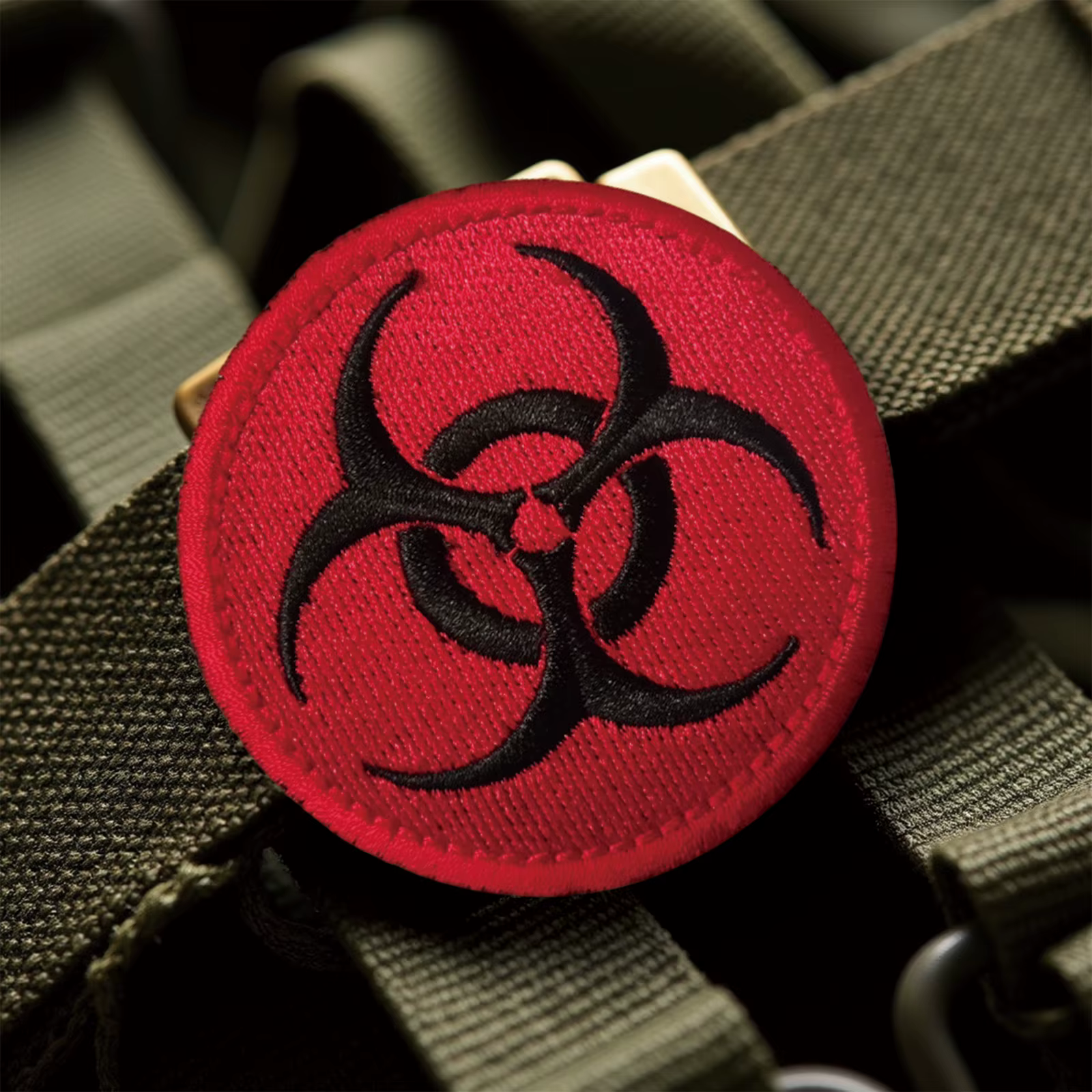Parche táctico de velcro con símbolo riesgo biológico rojo MOLLE - imagen 4