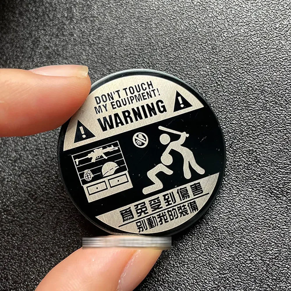 Don't Touch My Equipment parche de Metal de advertencia, brazalete militar, insignia de moral, parches de gancho y bucle, accesorio táctico, pegatina de mochila - imagen 2