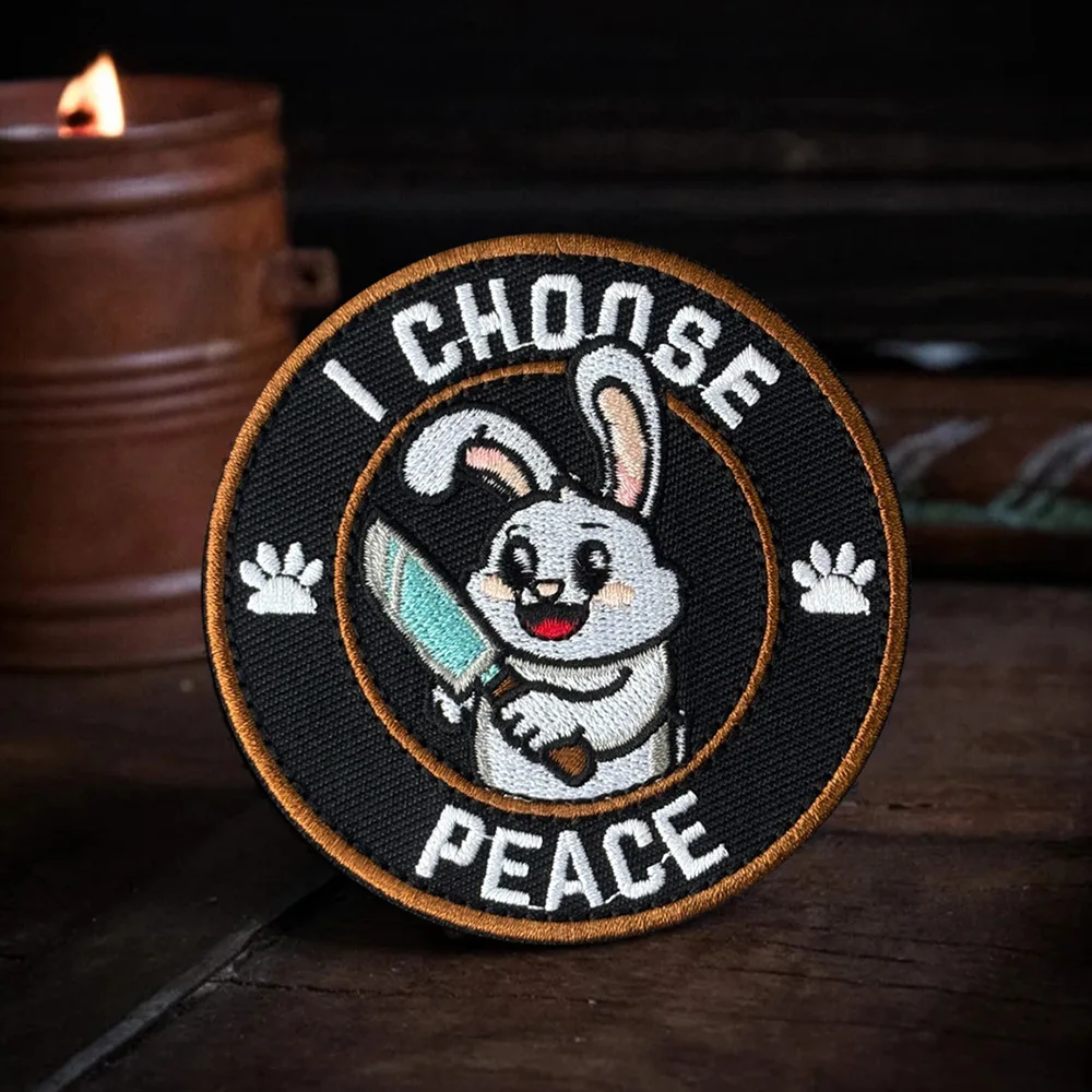 Parche táctico moral conejo I Choose PEACE bordado con gancho - imagen 4