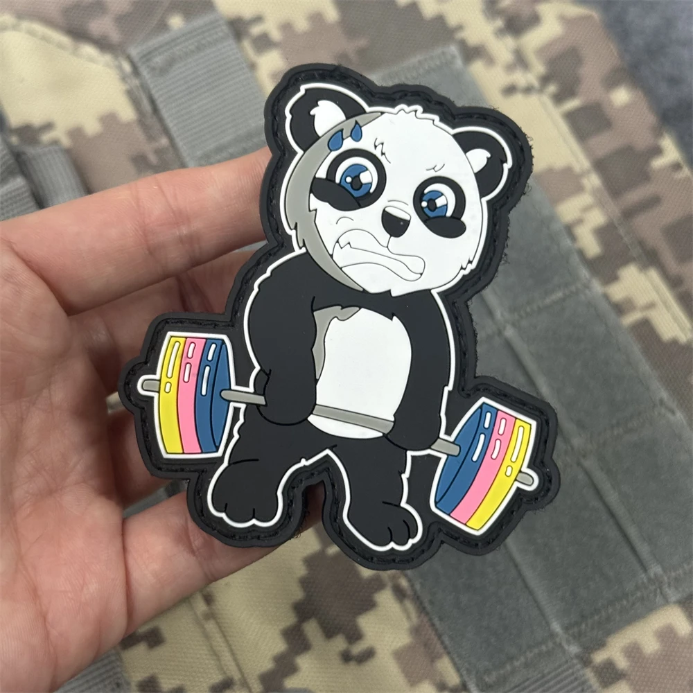 Parche de Fitness "Panda Lifts Barbell", insignia de moral táctica, brazalete militar, gancho y bucle de PVC, pegatina para mochila para ropa - imagen 2