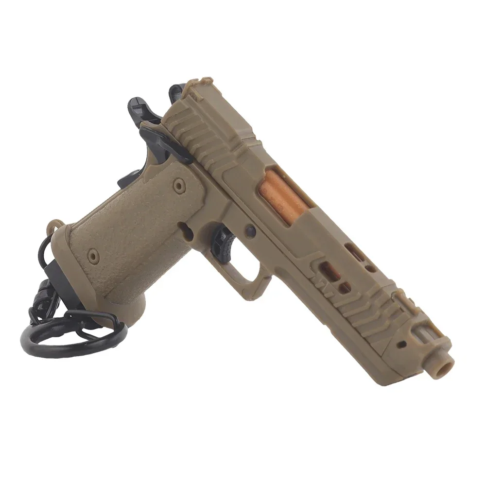 TTI G34 llavero Fidget juguete Mini pistola de plástico forma llavero táctico modelo realista pistola juguete regalo decoración Juguetes - imagen 3