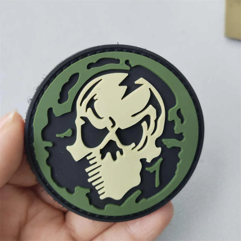 Parche de PVC 3D con calavera, gancho y bucle, insignia de moral táctica militar, mochila, accesorios decorativos, parches adhesivos para ropa - imagen 2