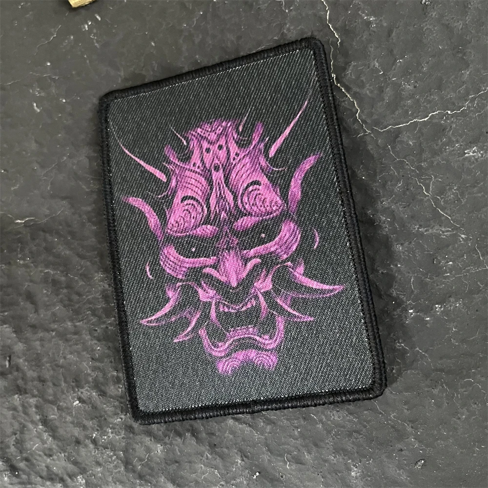 Parches de gancho y bucle con estampado de Anime japonés, insignia de moral táctica, brazalete de demonio Onni, pegatina decorativa para mochila - imagen 3