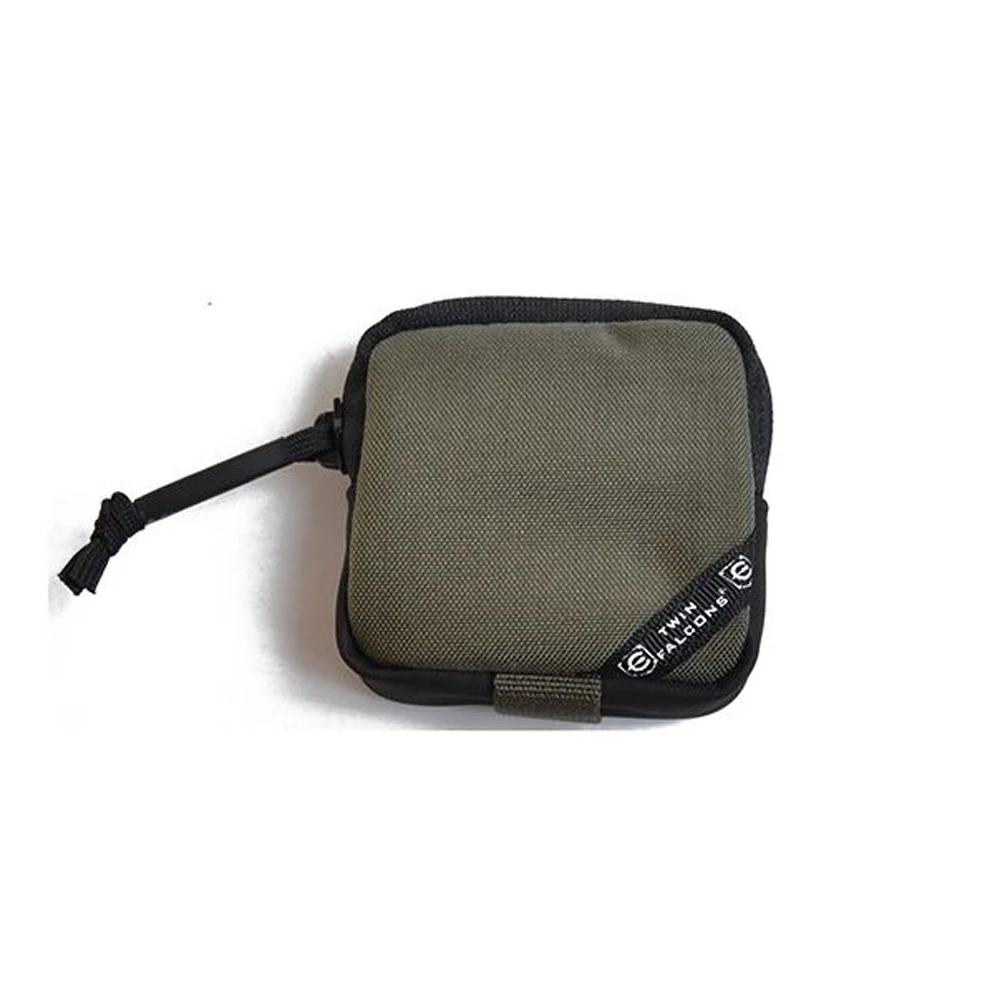 Mini monedero con llave y accesorio táctico - imagen 4