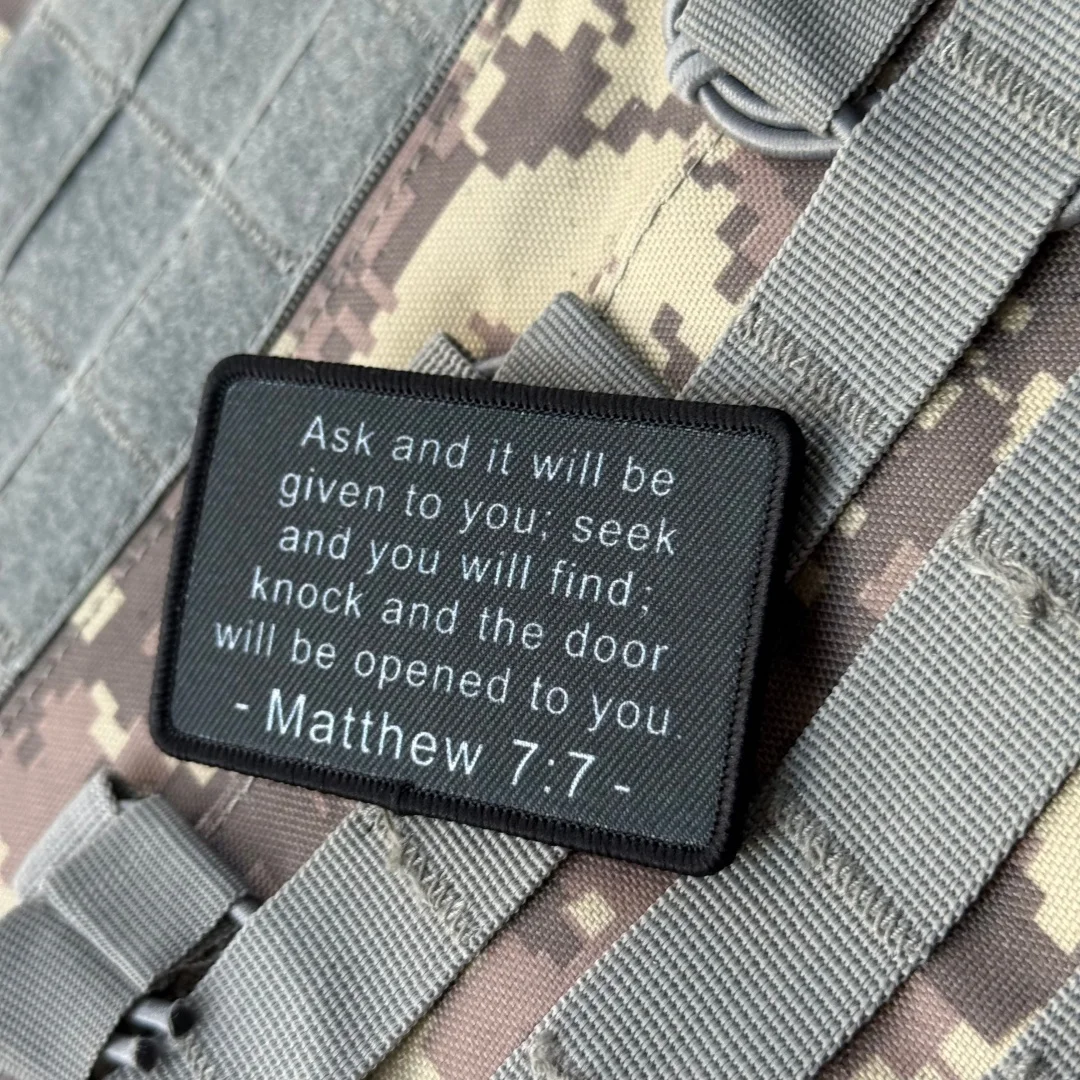Matthew 7:7, insignia de moral del versículo bíblico, parches impresos para ropa, brazalete militar táctico, mochila con gancho y bucle, pegatinas personalizadas - imagen 5