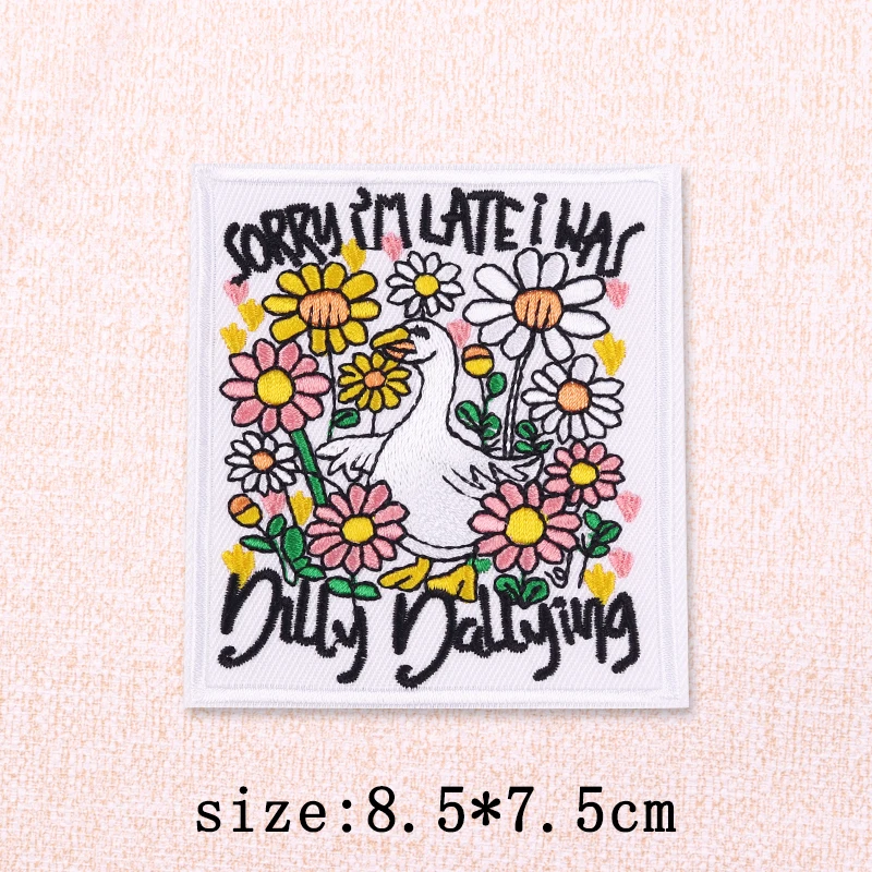 Parche bordado con letras de flores, parches para planchar para ropa, parches de dibujos animados en ropa, apliques de parche para planchar y coser DIY - imagen 3