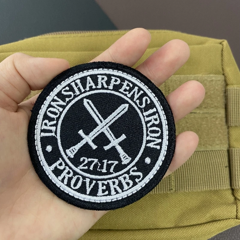 Calavera escuadrón del espacio fuerte bordado Hook & Loop Goonies Never Say Diei Skull Double Sword Badge Iron Swords Tactical Patches - imagen 4