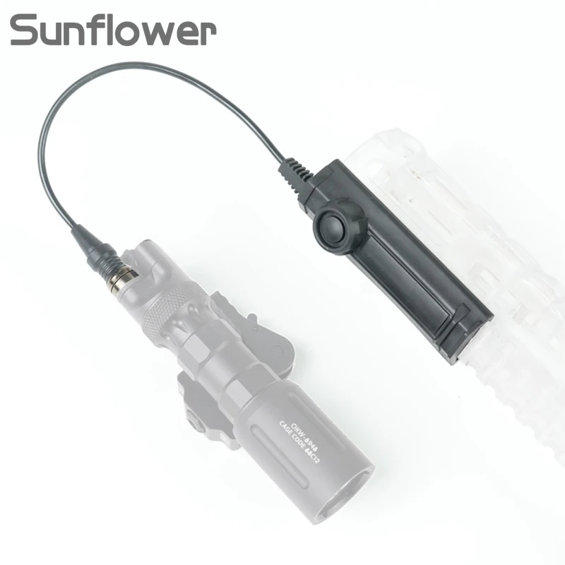 Linterna táctica con interruptor de presión para rail Picatinny - imagen 2