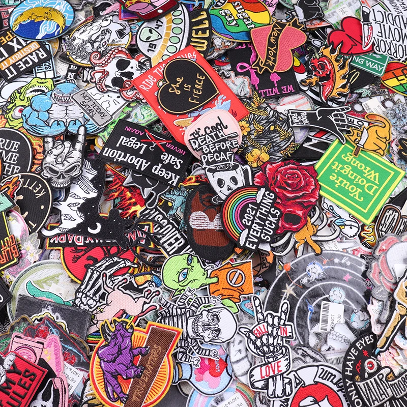 10/20/30/40/50 Uds. Parche bordado Punk de envío aleatorio, parches para planchar, parches bordados de calavera de Rock, pegatinas decorativas con personalidad - imagen 2