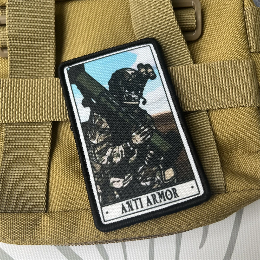 Parches tácticos de Tarot del campo de batalla del ejército, insignia de moral de soldado de calavera, impresión de gancho y bucle, pistola de cohete, pegatina para mochila militar - imagen 4